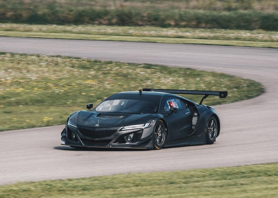  Acura NSX GT3 Racecar 2016 года  (фото 9 из 11)